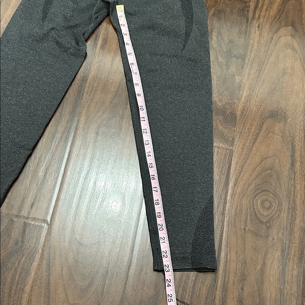 AYBL Seamless Charcoal Gray Leggings NWOT - Picture 9 of 10